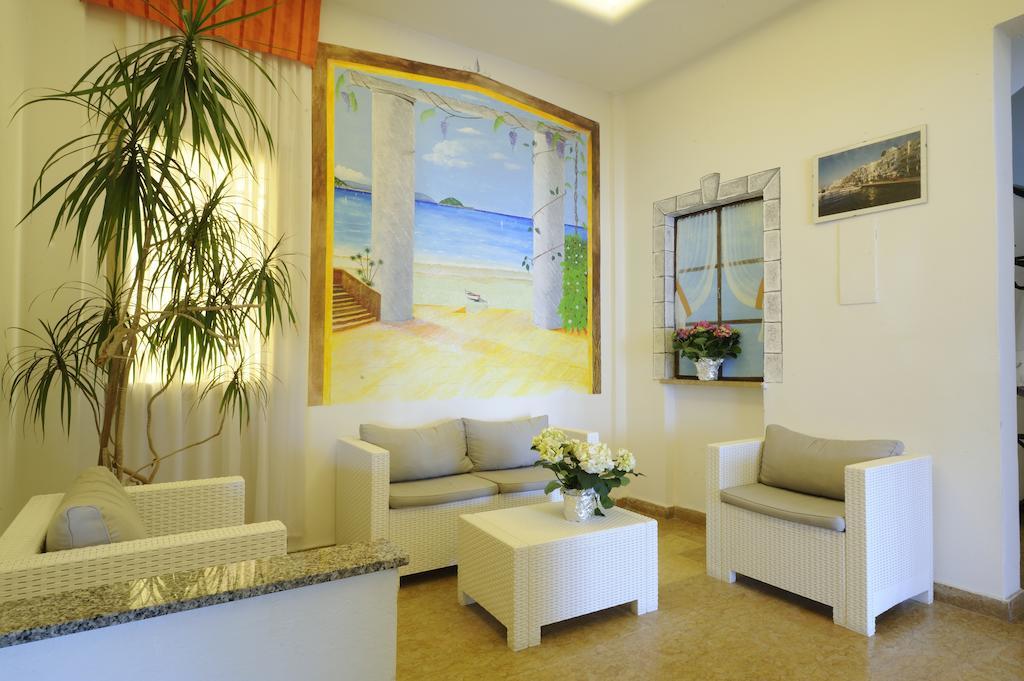 לאיגואליה Hotel Delfino מראה חיצוני תמונה