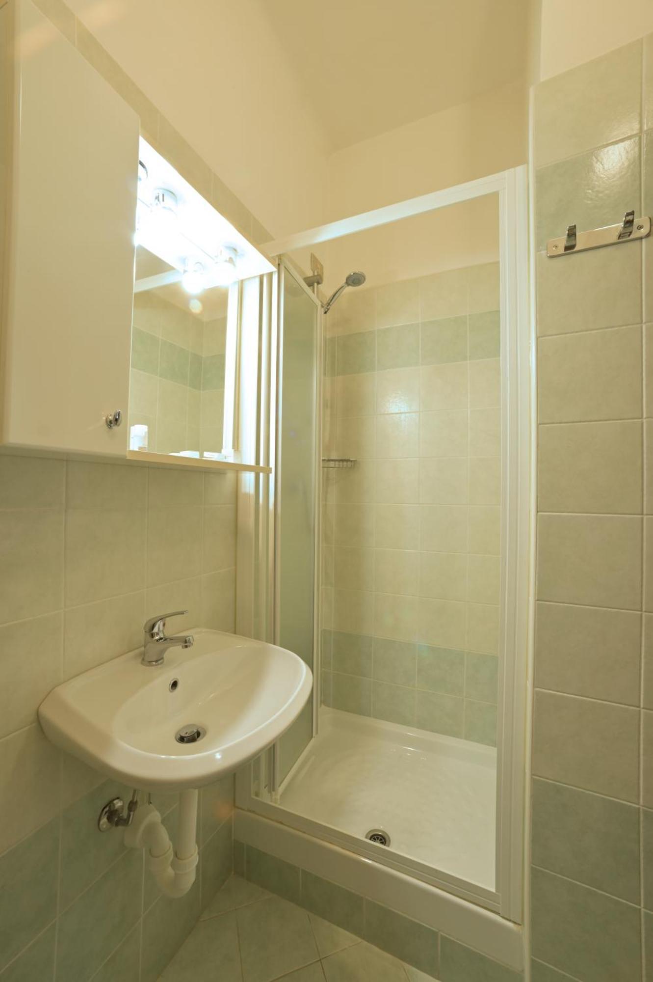 לאיגואליה Hotel Delfino מראה חיצוני תמונה