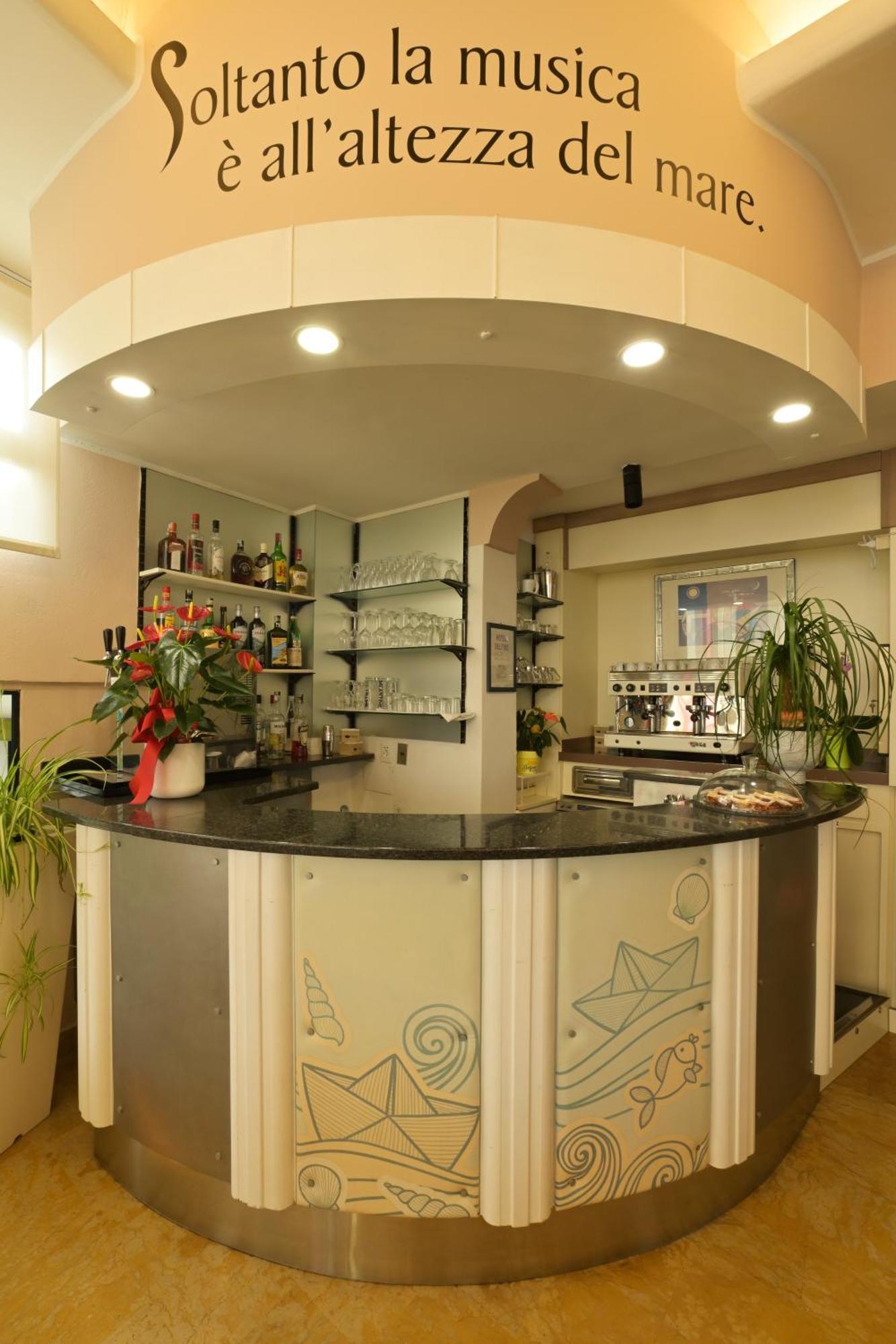 לאיגואליה Hotel Delfino מראה חיצוני תמונה