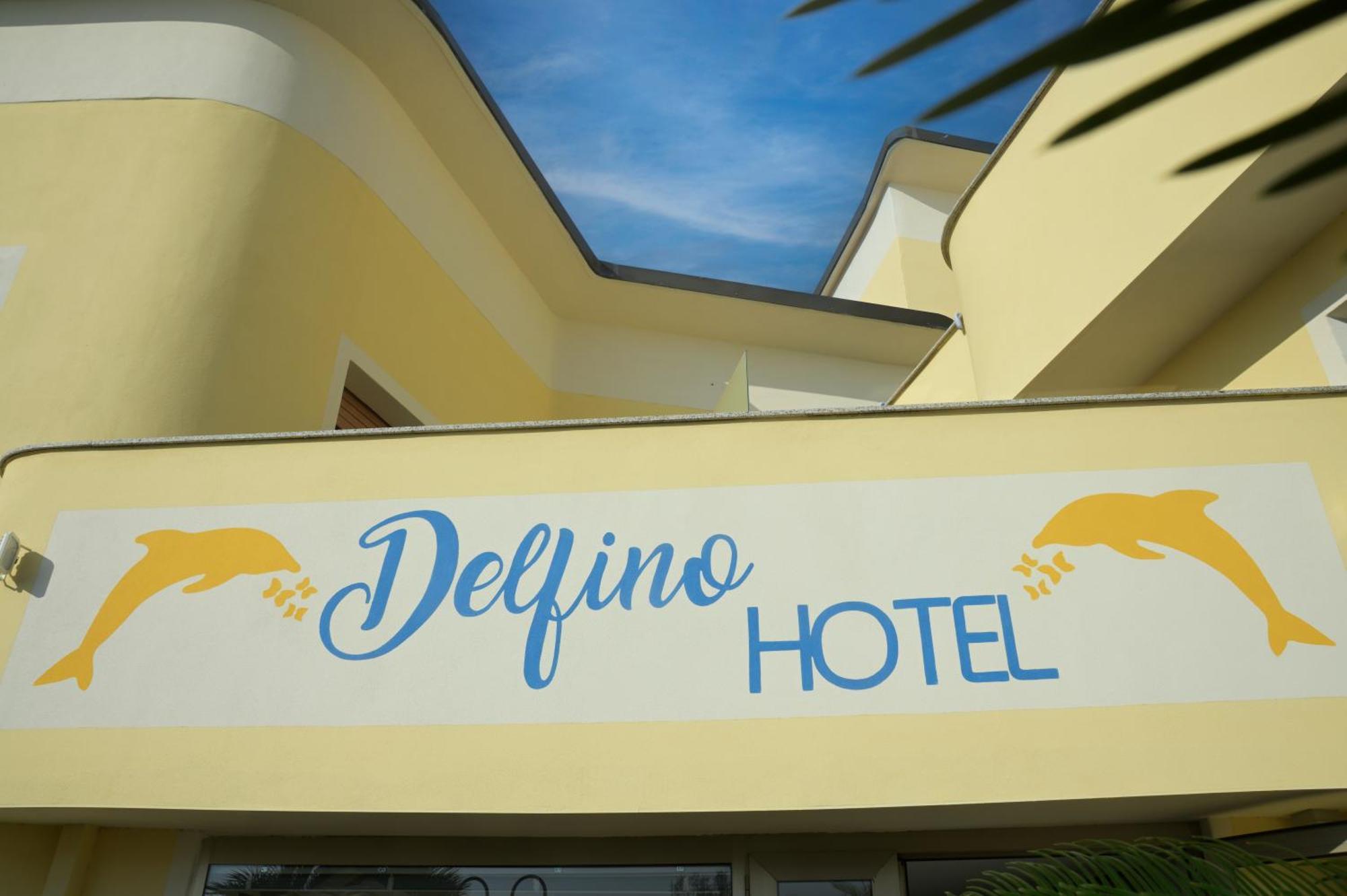 לאיגואליה Hotel Delfino מראה חיצוני תמונה