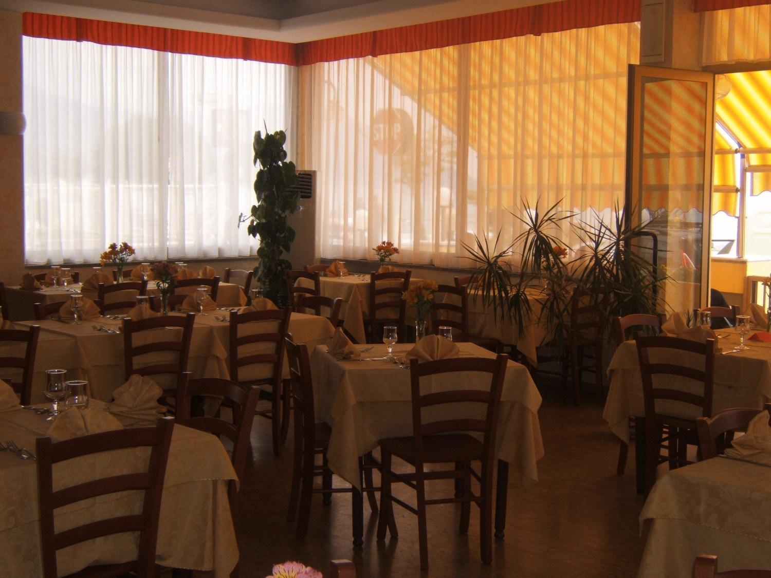 לאיגואליה Hotel Delfino מראה חיצוני תמונה