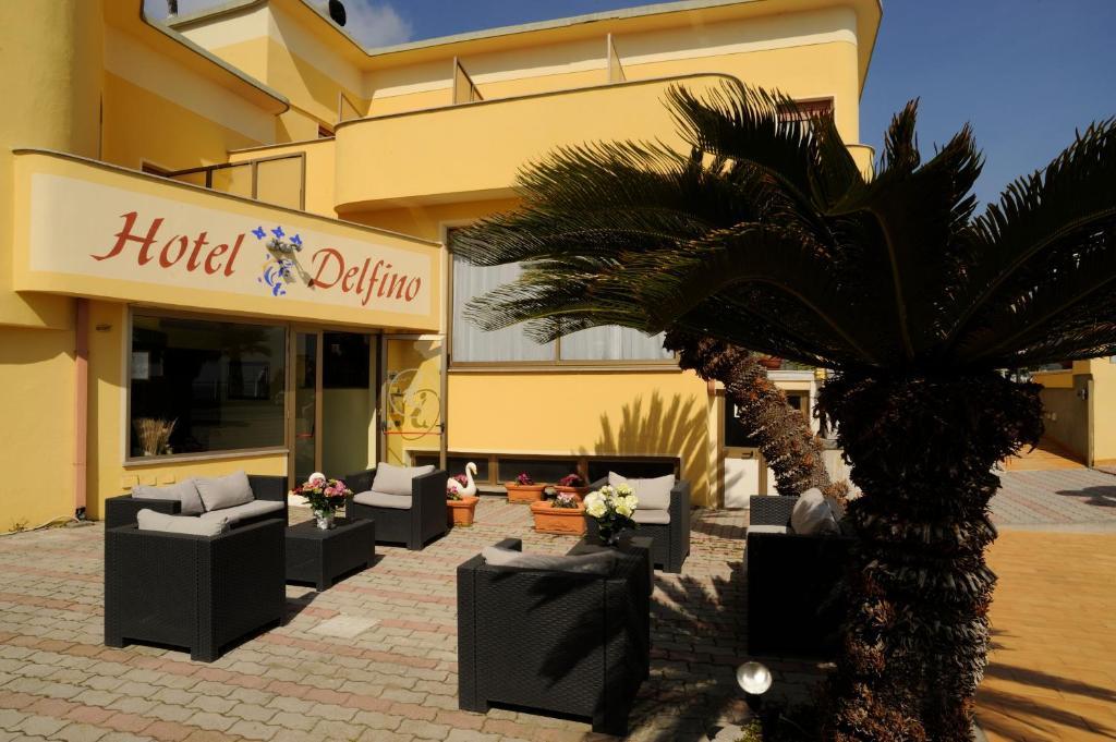 לאיגואליה Hotel Delfino מראה חיצוני תמונה