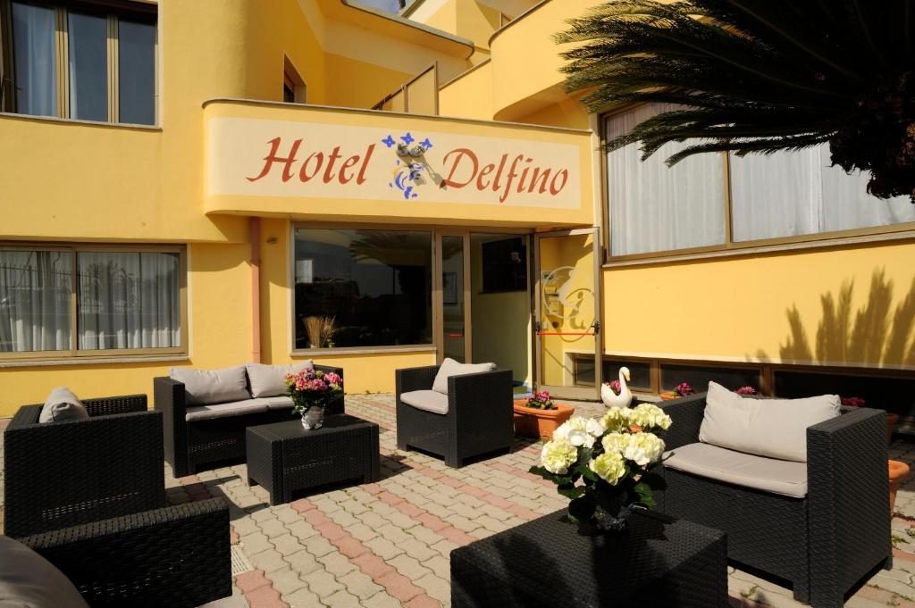 לאיגואליה Hotel Delfino מראה חיצוני תמונה